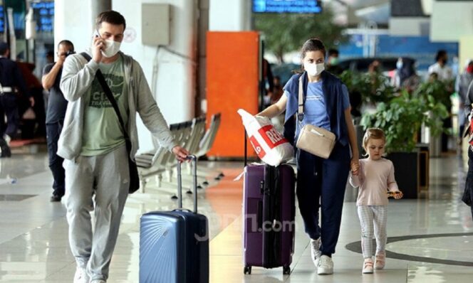 
					DPR RI Gerah WNA Mendominasi Bisnis Tanpa Izin di Bali, Minta Pemerintah Tegas