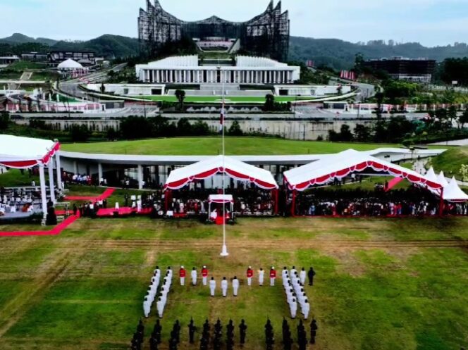 
					Upacara HUT ke-80 RI di IKN Dihadiri 3.000 Orang, Basuki Hadimuljono Irup