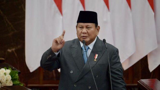 
					Prabowo Puji Capaian Kerja MK, MA, dan KY dalam Sidang Tahunan MPR