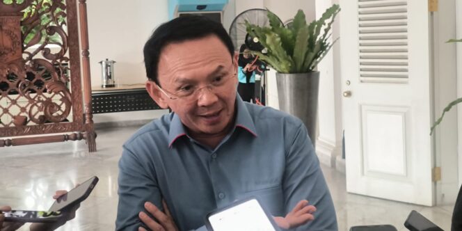 
					Ahok Tegur Legislator PDIP Gegara Diam soal Kenaikan Gaji Anggota DPR