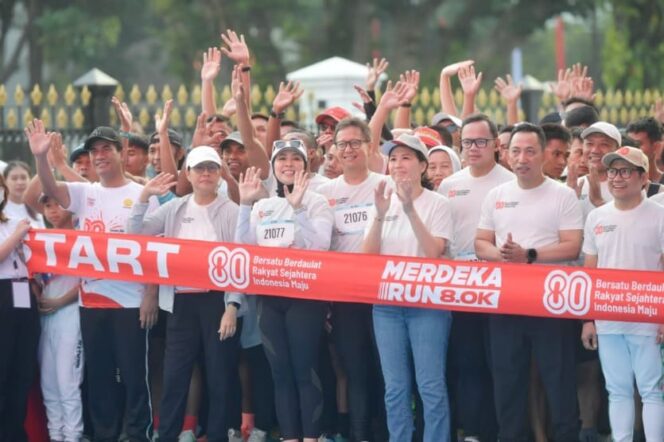 
					Menteri Kabinet Merah Putih Ikut Ramaikan Merdeka Run 8.0 K: Kolaborasi Sehat Rayakan Kemerdekaan