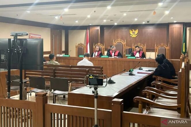 
					Kasus korupsi Kemendag, dua pengusaha divonis 7 dan 9 tahun penjara