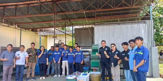 
					Inovasi Hijau dari Politeknik Negeri Manado: Sampah Jadi Ornamen Wisata”