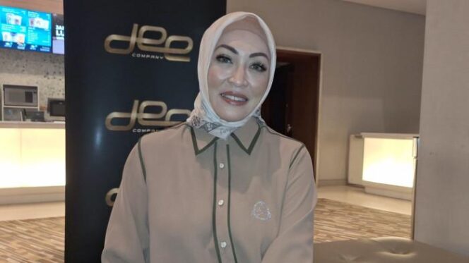 
					Pernah Terjerat Korupsi, Angelina Sondakh Tersentuh Lihat Trailer Film ‘Jembatan Shiratal Mustaqim’