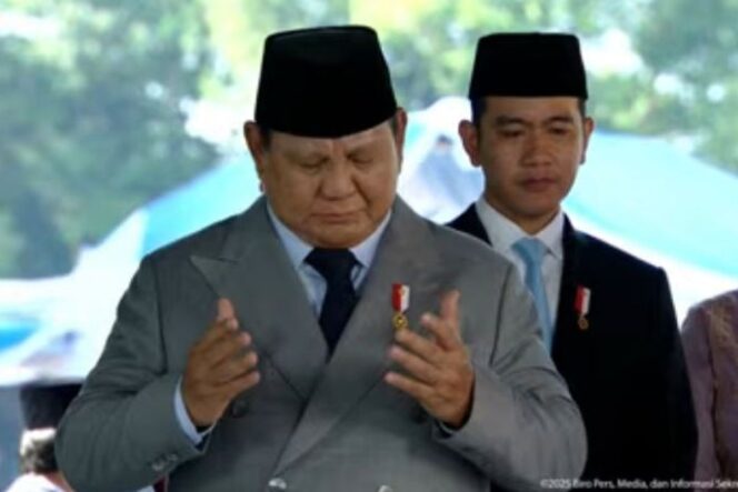 
					Presiden Prabowo Berdoa di Depan Sumur Lubang Buaya, Doakan Para Jenderal yang Gugur