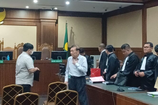 
					Terpidana Korupsi Penyerobot Lahan Hutan Ditahan di Nusakambangan