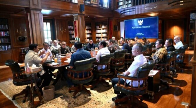 
					Presiden Prabowo Panggil Sejumlah Menteri, Bahas Penertiban Kawasan Hutan dan Pertambangan Ilegal