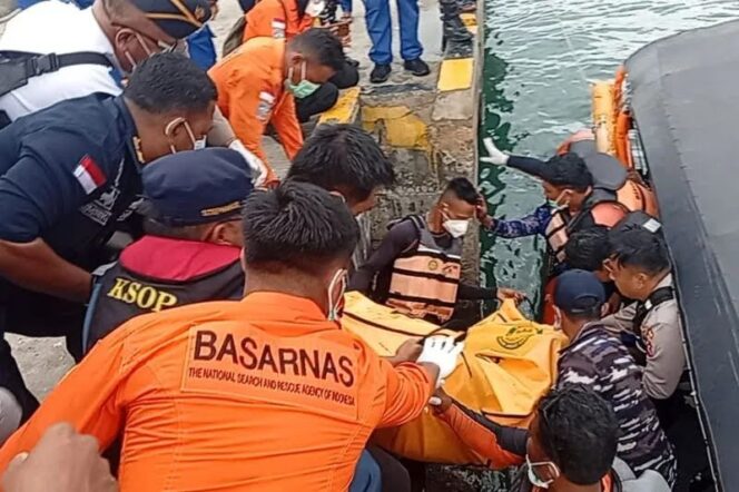 
					Pelatih Valencia & Anak Hilang di Labuan Bajo