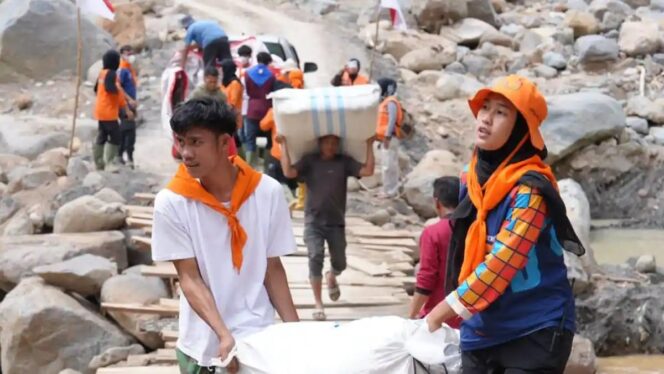 
					11 Jam Perjalanan, Tim Relawan UTU, UGM dan PNL Tembus Kampung Terisolir di Bener Meriah