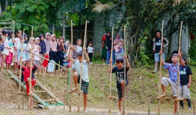 
					Kemenkebud hadirkan program buat perkuat desa sebagai pondasi budaya