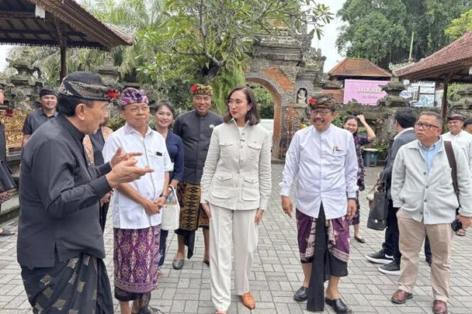 
					Bali Peringkat Satu Destinasi Wisata Dunia