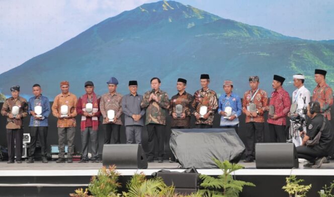 
					Jaga Ketahanan Ekologi Desa, Ketua DPD RI dan Mendes Sepakat Akan Adakan Lomba Green Village