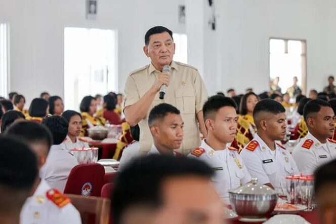 
					Menhan Sjafrie Tinjau Pendidikan Vokasi Logistik Militer Unhan di Belu