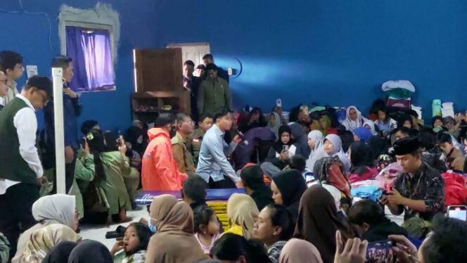 
					Alih Fungsi Lahan Jadi Faktor Longsor Bandung Barat, Wapres Minta Usut Cepat