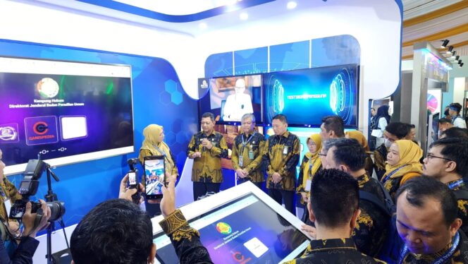 
					Diserbu Pengunjung, Intip Keseruan Kampung Hukum Mahkamah Agung 2026