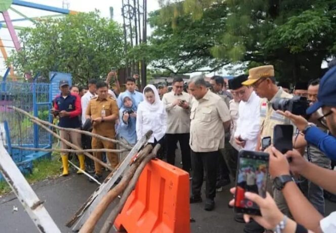 
					Ketua MPR Tinjau Bencana Tanah Bergerak di Tegal, 900 Rumah Rusak dan 2.800 Warga Mengungsi