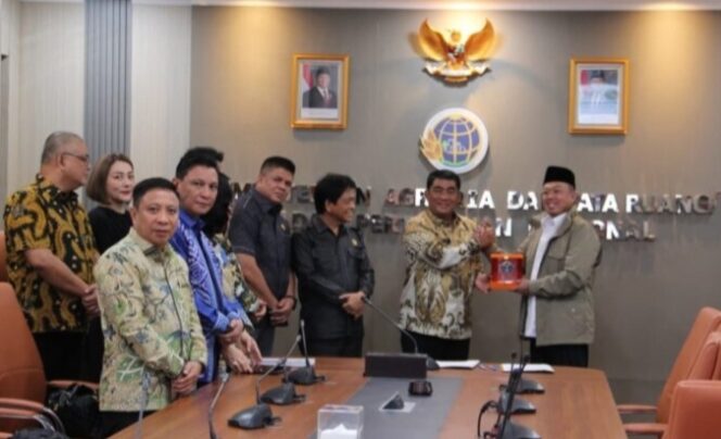 
					Pemprov Sulut Terima Persub RTRW dari Kementerian ATR/BPN