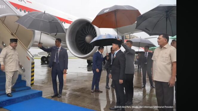 
					Presiden Prabowo Tiba di Indonesia Usai Kunjungan ke AS hingga Abu Dhabi, Disambut Wapres Gibran
