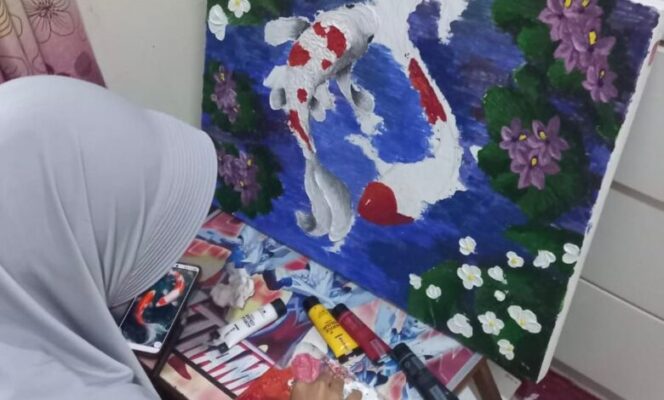 
					Siswi SMAN CMBBS Lelang Lukisan Ikan Koi, Disumbangkan Warga Miskin