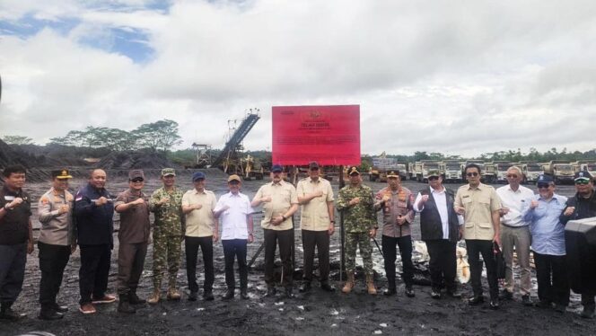 
					Satgas PKH Sambangi Murung Raya, Sita 1,6 Ribu Hektare Tambang Ilegal PT AKT