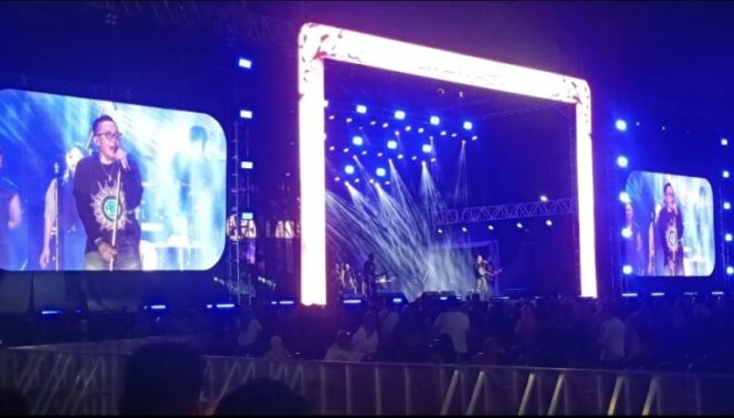 
					Ari Lasso Guncang Bojonegoro di Konser “Love, Live, Legendary”, Ribuan Penonton Larut Nostalgia