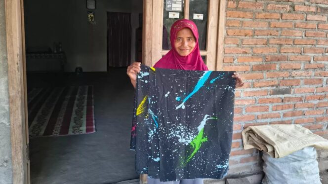 
					Kemandirian Masinah, Menjadi Pengrajin Batik dan Peternak