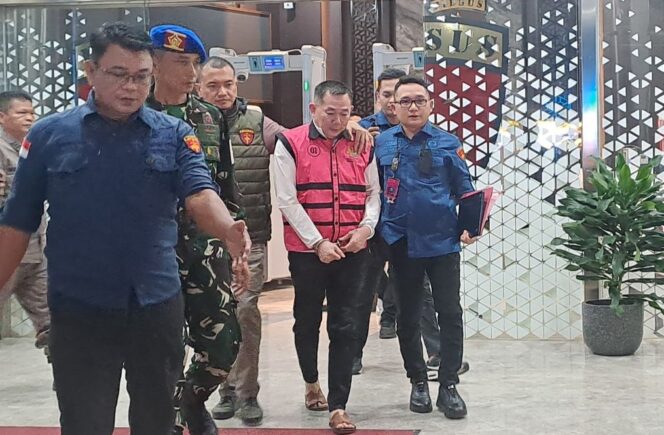 
					Kejagung Tetapkan Bos Tambang Bauksit Kalbar Tersangka Korupsi IUP