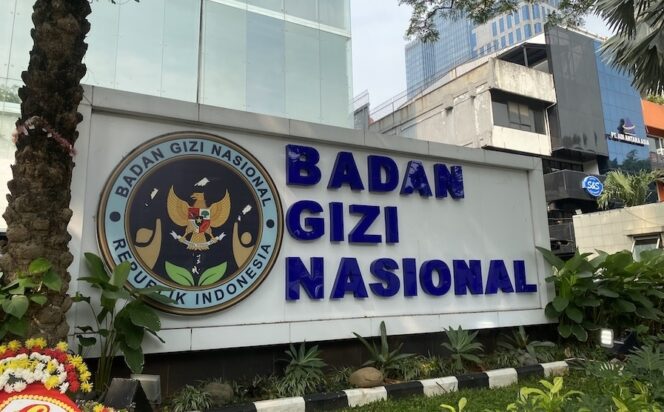 
					Kejagung Geledah Kantor BGN Usai Pencopotan Dadan Hindayana
