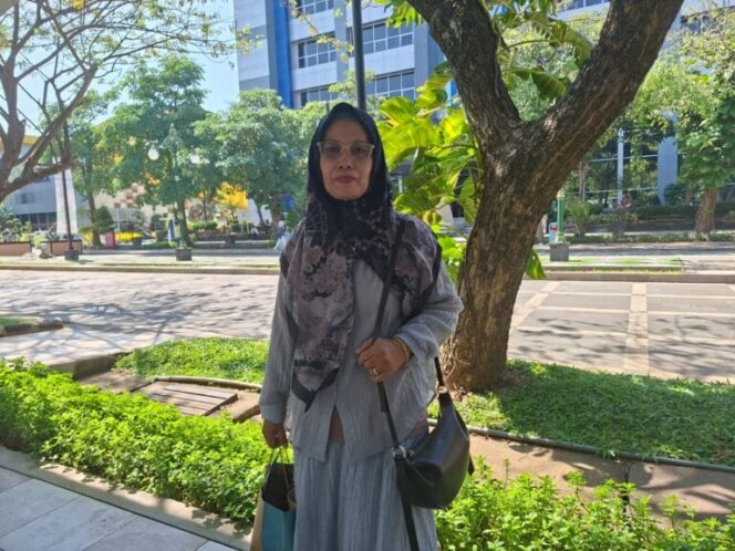 
					Kisah Haru Ibu Anis, Terjang Cemas Dampingi Anak Sakit Demi Tembus Psikologi UNAIR
