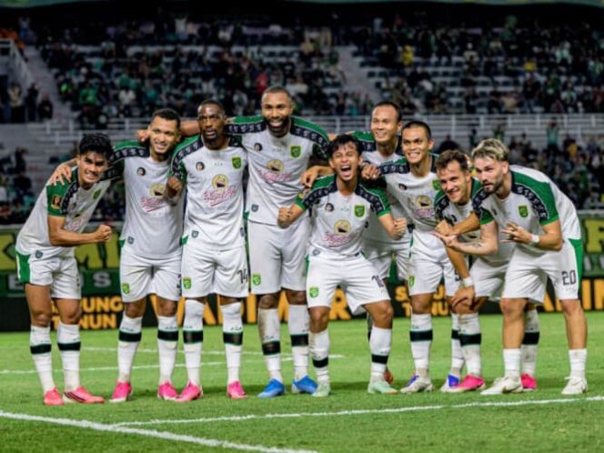 
					Piala Presiden 2026: Persebaya Susul Persib ke Semifinal 