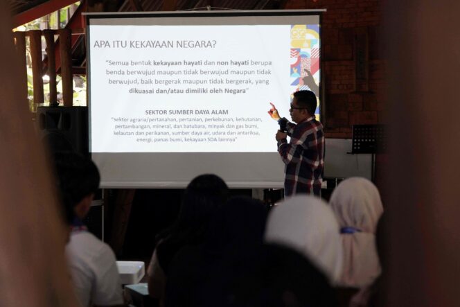 
					Dari Kegelisahan Jadi Gerakan: Kisah Inspiratif Anak Muda Kalbar Bangun Distrik Integritas