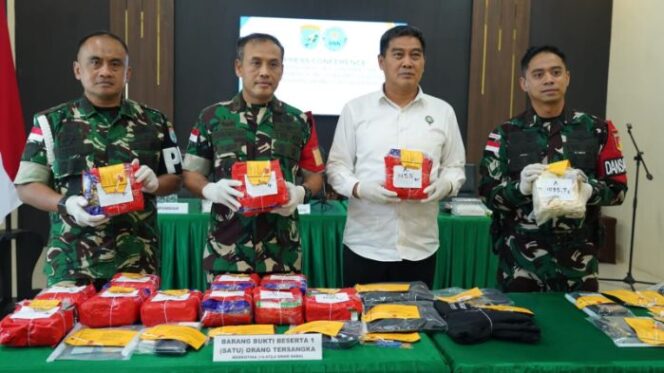 
					TNI Gagalkan 16,4 Kg Sabu di Perbatasan Indonesia-Malaysia