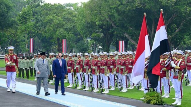 
					Presiden Prabowo Sambut Presiden Mesir El-Sisi dengan Upacara Kenegaraan di Istana Merdeka